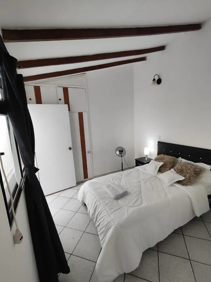 公寓 Apartamento En Laureles, Medellin公寓