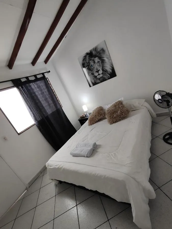 Apartamento En Laureles, Medellin公寓 0*, 麦德林